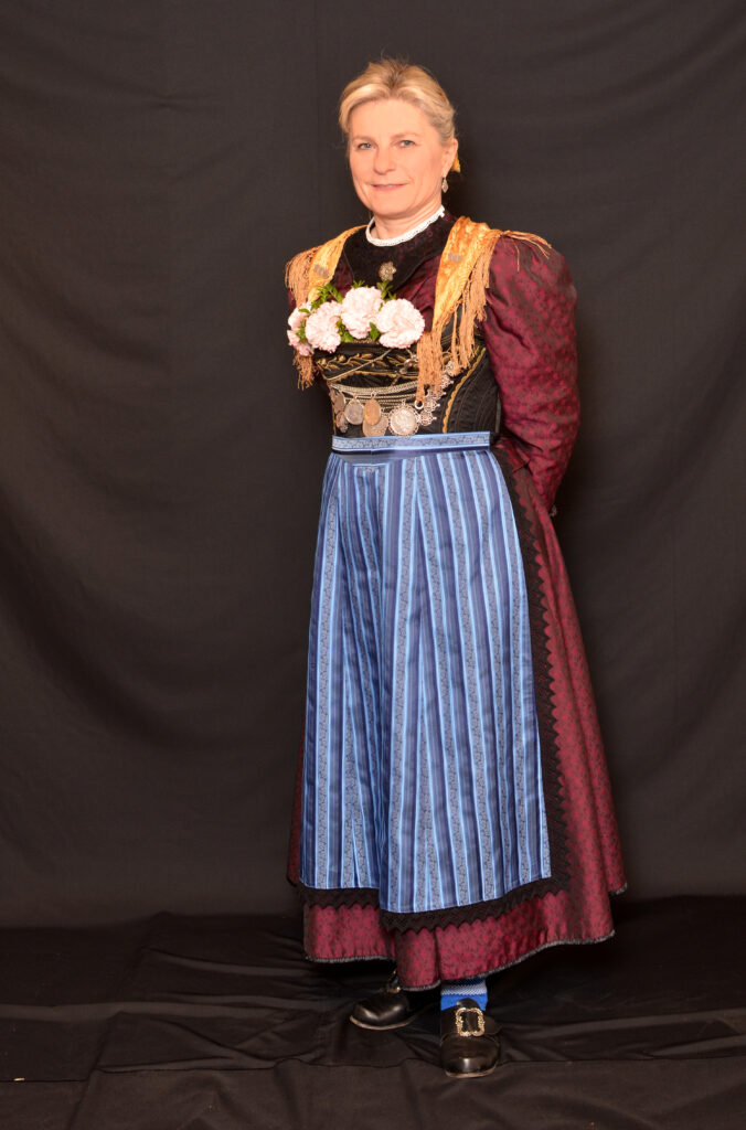 Historische Tracht DSC 6374 676x1024